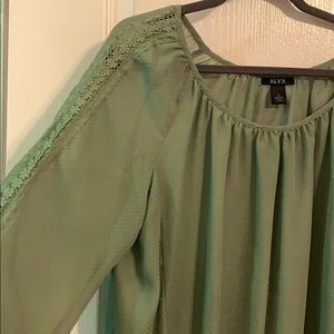 SOLD💜Sheer green top
